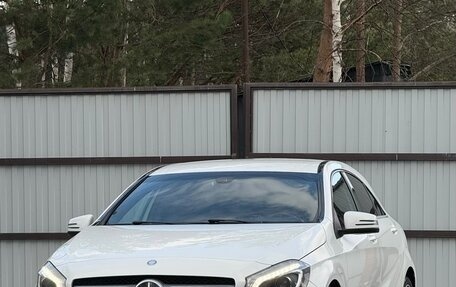 Mercedes-Benz A-Класс, 2015 год, 1 600 000 рублей, 1 фотография