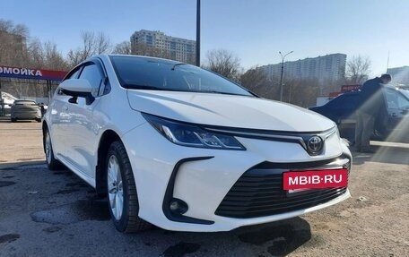Toyota Corolla, 2021 год, 2 000 000 рублей, 3 фотография