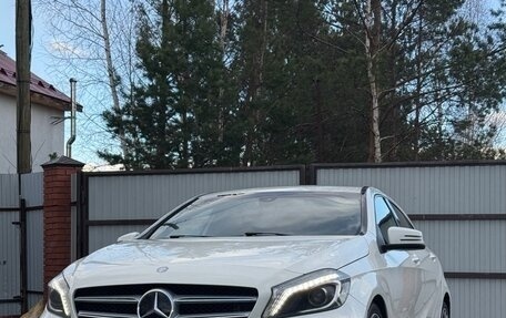 Mercedes-Benz A-Класс, 2015 год, 1 600 000 рублей, 15 фотография