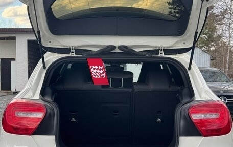 Mercedes-Benz A-Класс, 2015 год, 1 600 000 рублей, 22 фотография