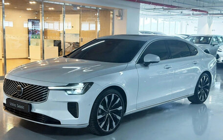 Volvo S90 II рестайлинг, 2025 год, 5 872 027 рублей, 1 фотография