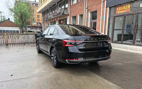 Skoda Superb III рестайлинг, 2023 год, 1 900 004 рублей, 4 фотография
