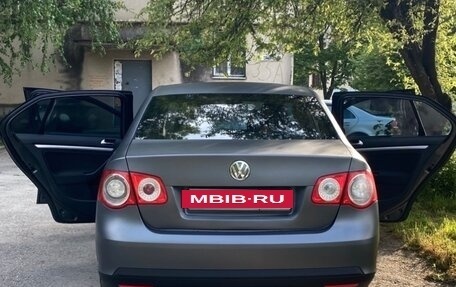 Volkswagen Jetta VI, 2010 год, 550 000 рублей, 1 фотография