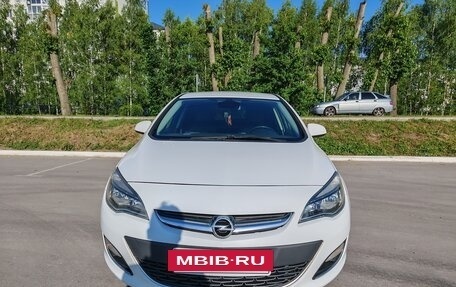 Opel Astra J, 2012 год, 670 000 рублей, 2 фотография