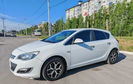 Opel Astra J, 2012 год, 670 000 рублей, 11 фотография