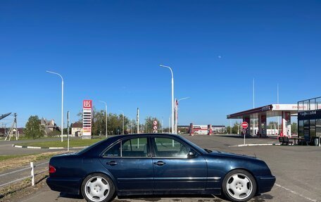Mercedes-Benz E-Класс, 2000 год, 400 000 рублей, 6 фотография