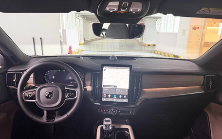 Volvo S90 II рестайлинг, 2025 год, 5 872 027 рублей, 7 фотография