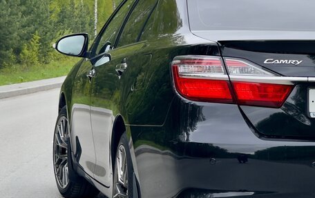 Toyota Camry, 2017 год, 2 480 000 рублей, 3 фотография