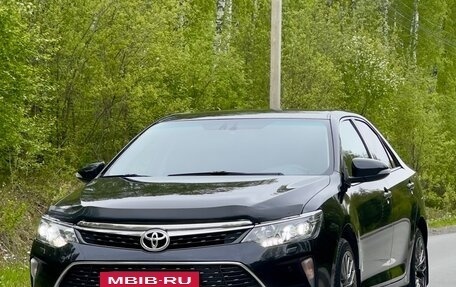 Toyota Camry, 2017 год, 2 480 000 рублей, 15 фотография