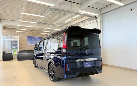 Honda Stepwgn IV, 2019 год, 2 499 900 рублей, 4 фотография