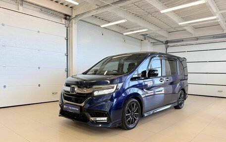 Honda Stepwgn IV, 2019 год, 2 499 900 рублей, 2 фотография