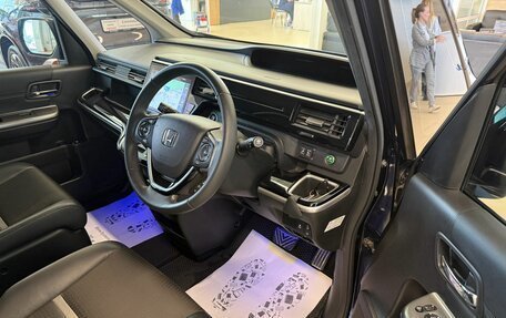 Honda Stepwgn IV, 2019 год, 2 499 900 рублей, 10 фотография