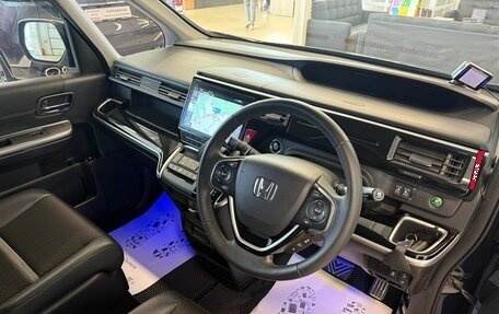 Honda Stepwgn IV, 2019 год, 2 499 900 рублей, 11 фотография