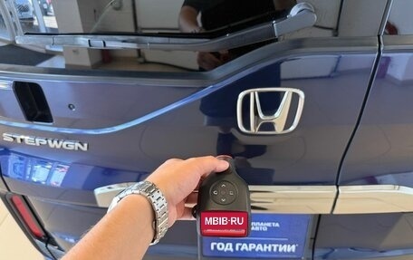 Honda Stepwgn IV, 2019 год, 2 499 900 рублей, 26 фотография