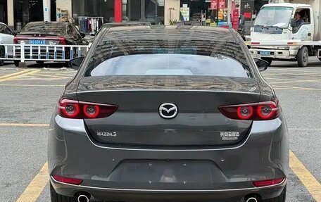 Mazda 3, 2022 год, 1 650 000 рублей, 6 фотография