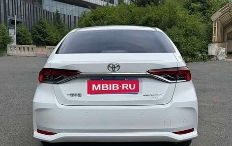 Toyota Corolla, 2022 год, 1 190 000 рублей, 5 фотография
