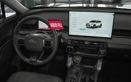 Toyota RAV4, 2026 год, 4 600 000 рублей, 12 фотография