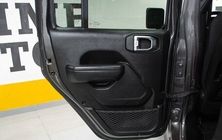 Jeep Wrangler, 2022 год, 6 499 000 рублей, 15 фотография