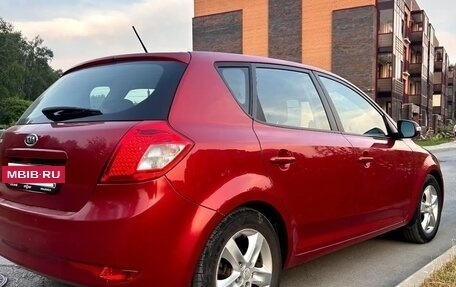 KIA cee'd I рестайлинг, 2011 год, 690 000 рублей, 2 фотография