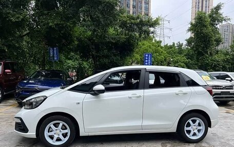 Honda Fit, 2023 год, 980 002 рублей, 8 фотография