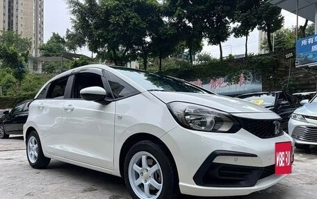 Honda Fit, 2023 год, 980 002 рублей, 3 фотография