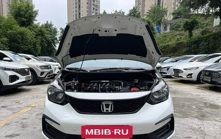 Honda Fit, 2023 год, 980 002 рублей, 4 фотография