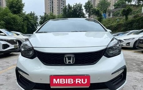 Honda Fit, 2023 год, 980 002 рублей, 5 фотография