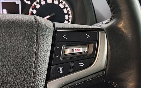 Toyota Land Cruiser Prado 150 рестайлинг 2, 2018 год, 5 850 000 рублей, 22 фотография