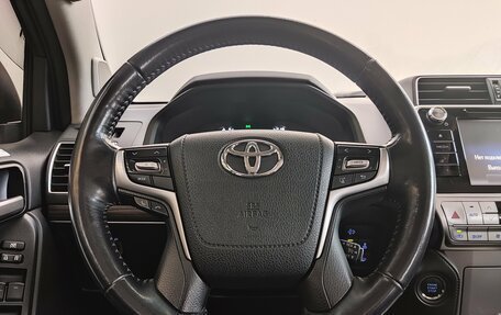 Toyota Land Cruiser Prado 150 рестайлинг 2, 2019 год, 5 255 000 рублей, 10 фотография