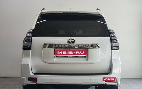 Toyota Land Cruiser Prado 150 рестайлинг 2, 2019 год, 5 255 000 рублей, 6 фотография