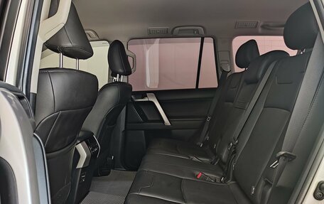 Toyota Land Cruiser Prado 150 рестайлинг 2, 2019 год, 5 255 000 рублей, 19 фотография
