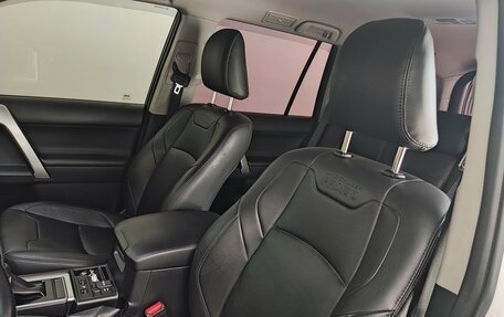 Toyota Land Cruiser Prado 150 рестайлинг 2, 2019 год, 5 255 000 рублей, 16 фотография