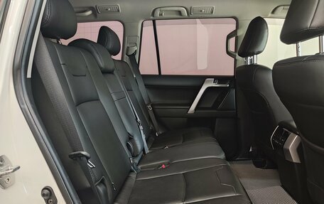 Toyota Land Cruiser Prado 150 рестайлинг 2, 2019 год, 5 255 000 рублей, 25 фотография