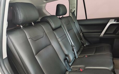 Toyota Land Cruiser Prado 150 рестайлинг 2, 2019 год, 5 255 000 рублей, 26 фотография