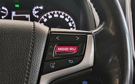 Toyota Land Cruiser Prado 150 рестайлинг 2, 2019 год, 5 255 000 рублей, 28 фотография