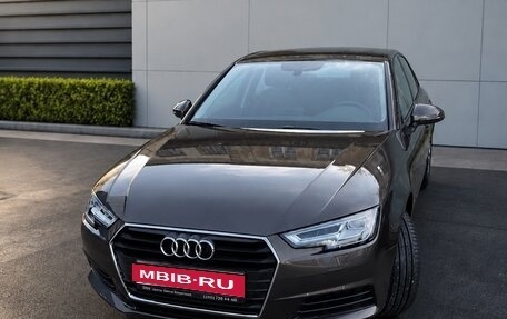 Audi A4, 2019 год, 2 670 000 рублей, 1 фотография