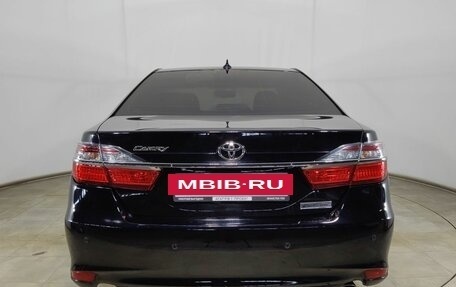 Toyota Camry, 2018 год, 2 315 000 рублей, 6 фотография