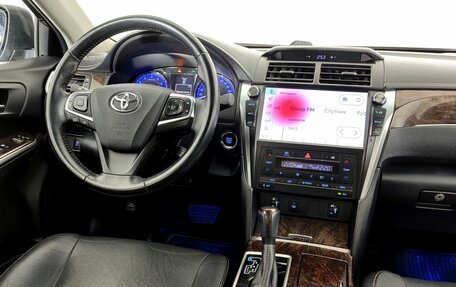 Toyota Camry, 2018 год, 2 315 000 рублей, 11 фотография