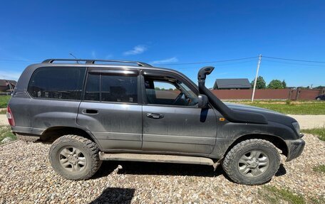 Toyota Land Cruiser 100 рестайлинг 2, 2006 год, 1 700 рублей, 17 фотография