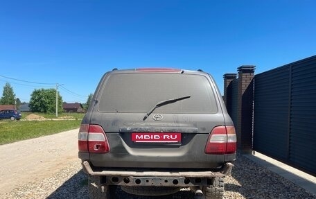 Toyota Land Cruiser 100 рестайлинг 2, 2006 год, 1 700 рублей, 18 фотография