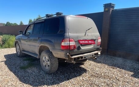 Toyota Land Cruiser 100 рестайлинг 2, 2006 год, 1 700 рублей, 16 фотография