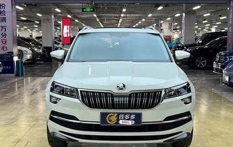 Skoda Karoq I, 2022 год, 2 090 000 рублей, 2 фотография