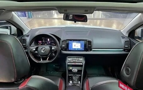 Skoda Karoq I, 2022 год, 2 090 000 рублей, 9 фотография