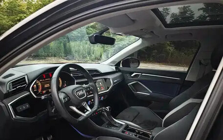 Audi Q3, 2022 год, 2 370 000 рублей, 5 фотография