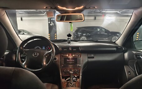 Mercedes-Benz C-Класс, 2004 год, 375 000 рублей, 6 фотография