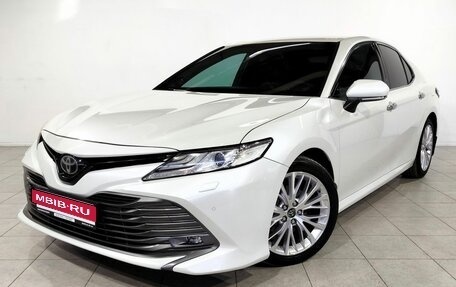 Toyota Camry, 2019 год, 2 700 000 рублей, 1 фотография