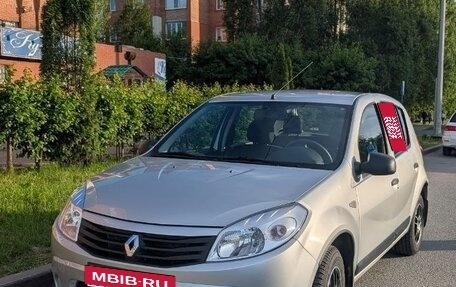 Renault Sandero I, 2013 год, 800 000 рублей, 1 фотография