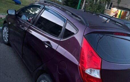Hyundai Solaris II рестайлинг, 2012 год, 600 000 рублей, 1 фотография
