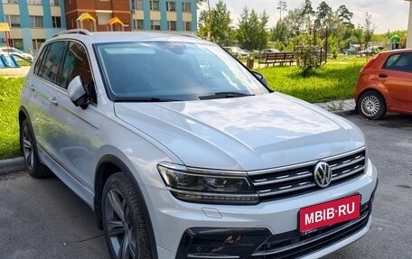 Volkswagen Tiguan II, 2019 год, 3 200 000 рублей, 1 фотография