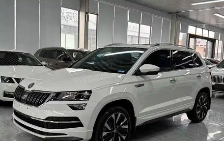 Skoda Karoq I, 2022 год, 2 186 000 рублей, 1 фотография